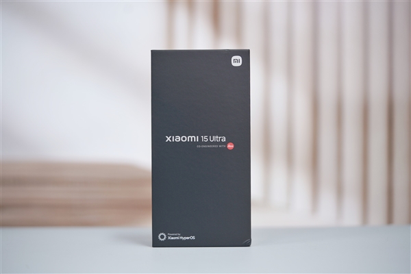 史上第一次双拼色!小米15 Ultra松柏绿图赏