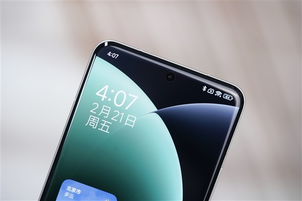 史上第一次双拼色!小米15 Ultra松柏绿图赏