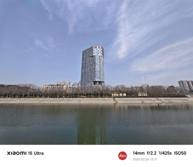 2025年最强拍照旗舰!小米15 Ultra首发评测:今年再无Ultra