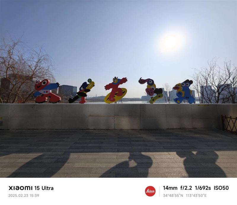 2025年最强拍照旗舰!小米15 Ultra首发评测:今年再无Ultra