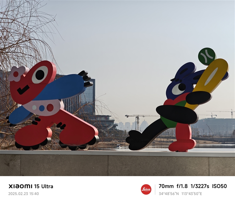 2025年最强拍照旗舰!小米15 Ultra首发评测:今年再无Ultra